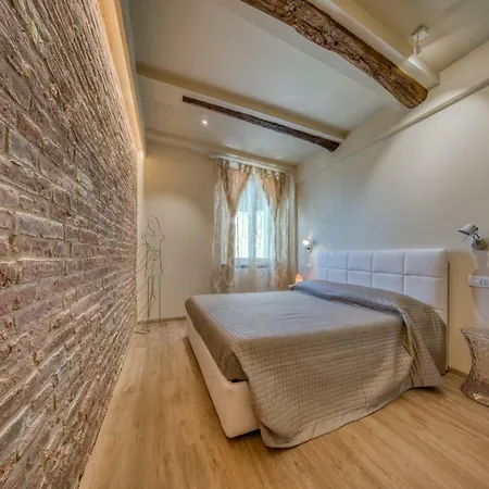 L'indipendenza, La Casa Dei Viaggiatori Quarto em Acomodações Particulares